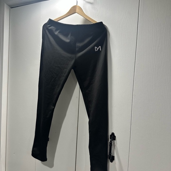 NWOT Fleece lined Black Streamlined Active Wear Set (2 pcs) Top and Bottoms XXL - Picture 8 of 16